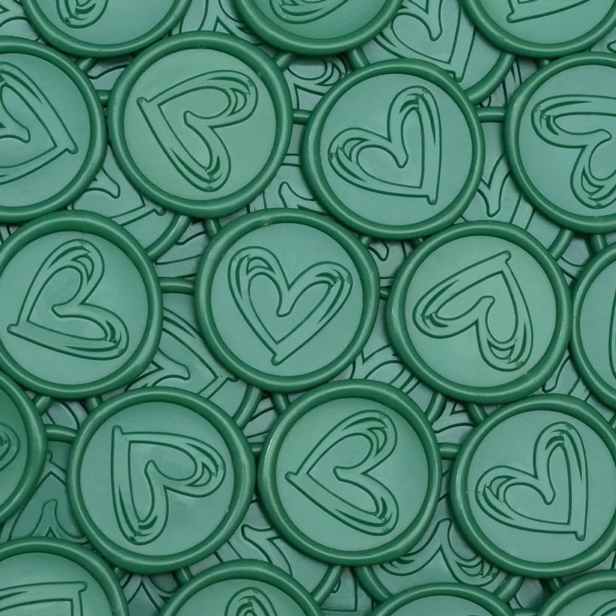 50 stuks Waszegels Zelfklevende Hart Kant-en-klare Bruiloftszegelzegels voor Uitnodigingen, Envelop, Geschenken, Scrapbooking (Groen) | Zegelsticker brief zegel 3 cm bosgroen voor uitnodigingen bruiloft, enveloppen, decoreren van decoratie, cadeau