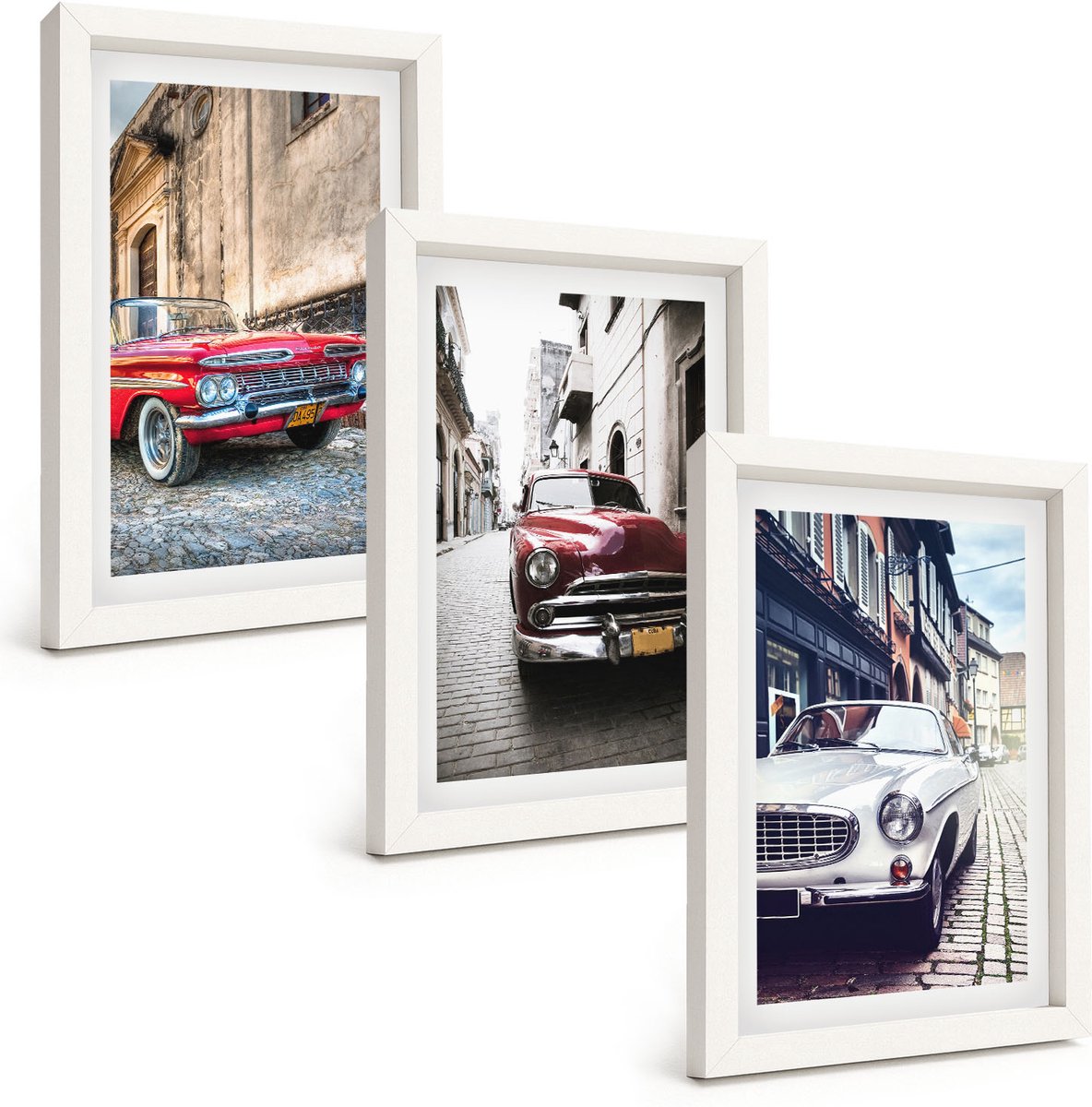 Wallfluent 3-Delige Schilderij Set - Klassieke Auto'S In Verschillende Kleuren Op De Straten Van De Stad. - 20 x 30 - Wanddecoratie - Muurdecoratie - Woonkamer - Moderne Wanddecoratie