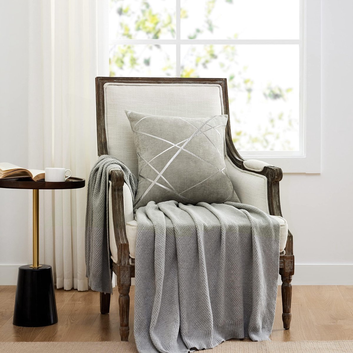 SnelShoppen - Luxe Zilver Grijs Fluwelen Kussenhoes Set van Twee, 40x40CM Decoratieve Kussens voor Sofa en Interieur, Comfortabel Accent Kussen voor W