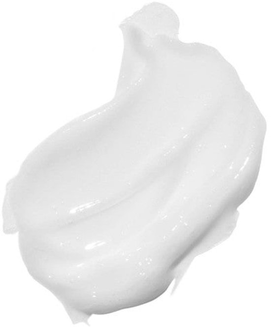 Échantillon de crème blanche, typique d'un après-shampooing ou d'un shampooing.