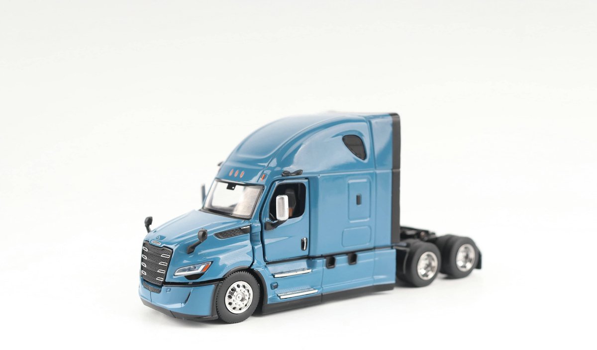 Freightliner Cascadia Gen-5 (2025)- US Truck - Trekker - 1:64 - Diecast Masters