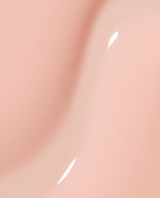 Close-up van de zachtroze lak van O.P.I. Infinite Shine.