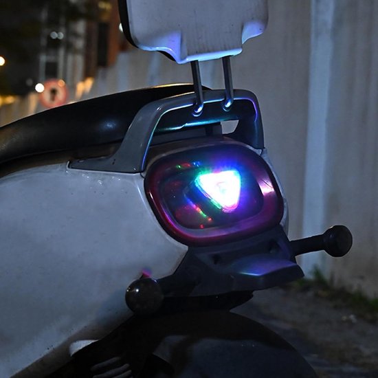 Solar Waarschuwing Lampen - Vliegtuig Indicatielamp - Nacht Vliegen - Oplaadbaar Via Zonlicht - 8 x 5 x 3 cm — afbeelding 4