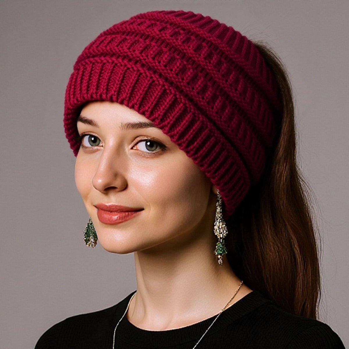 Go Go Gadget - Beanie - Muts - Met opening voor Paardenstaart of Knot - 1 stuk - One size - Burgundy