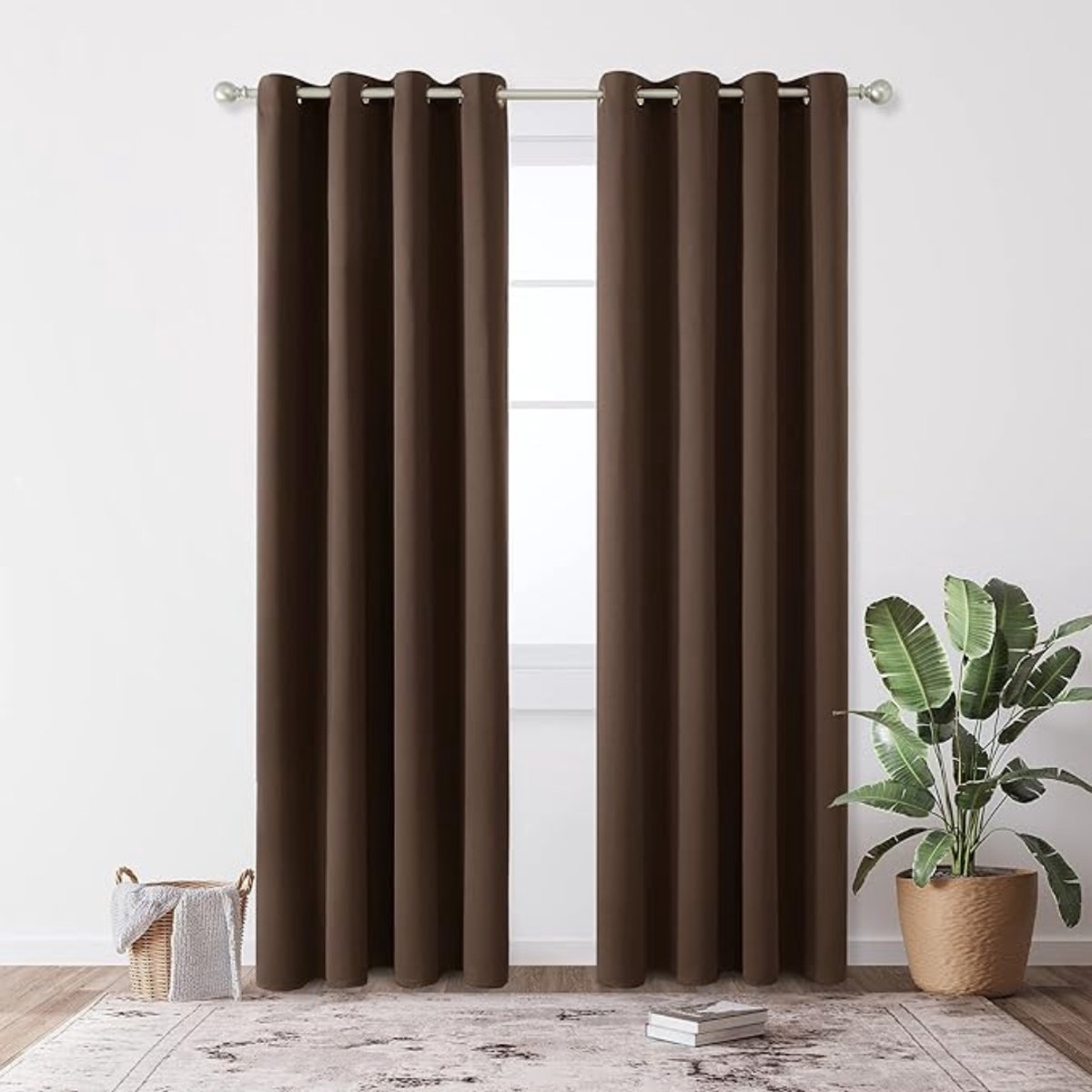 Verte Gordijnen Kant en Klaar met Haakjes - Verduisteringsgordijnen - Gordijnen voor de Woonkamer en Slaapkamer - Modern Ontwerp met Oogjes - 140 x 245 cm - Bruin - Set van 2
