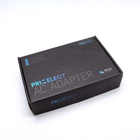 Zwarte productverpakking voor een PriSelect AC ADAPTER met diverse beveiligingsiconen.