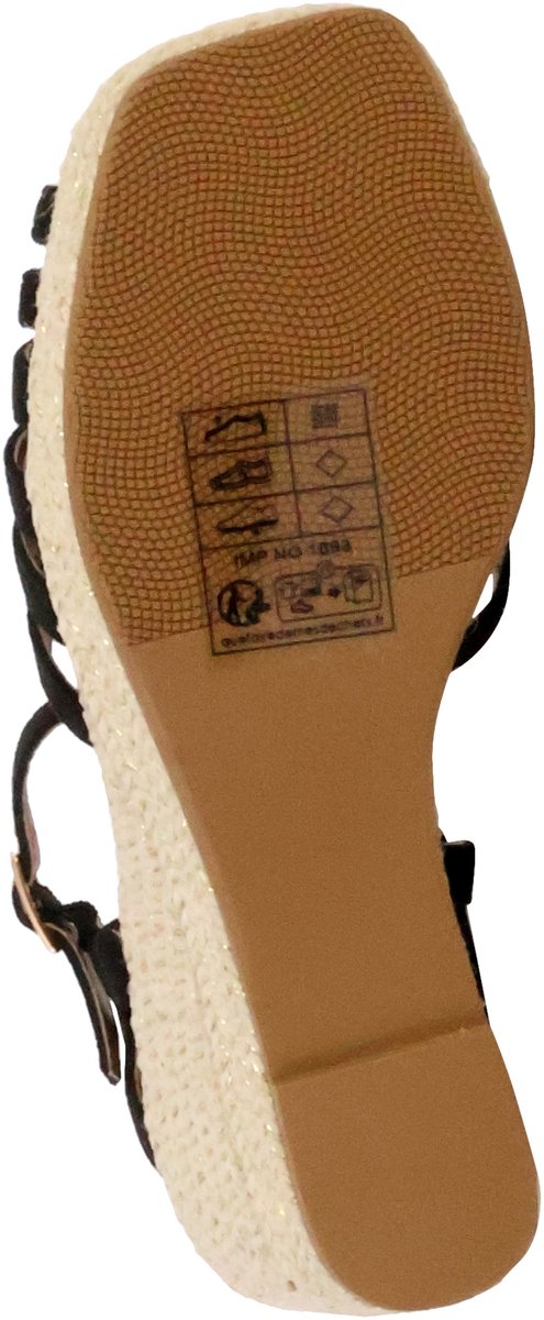 Sandalen met plateauzool en riempje