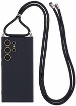 Hoesje met Koord Geschikt voor Samsung Galaxy S24 Ultra - Back Cover met Camera Bescherming - Ideaal voor Festival/Vakantie - Flexibel TPU - Smartphone Ketting - Zwart