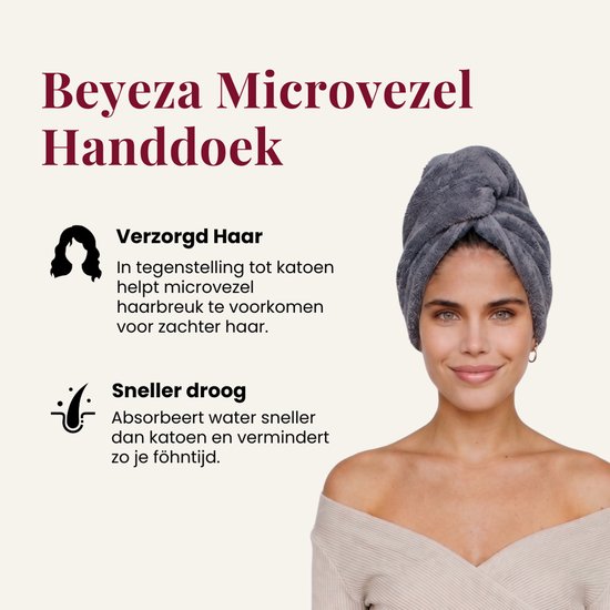 Vrouw met donkergrijze microvezel haarhanddoek om haar hoofd.