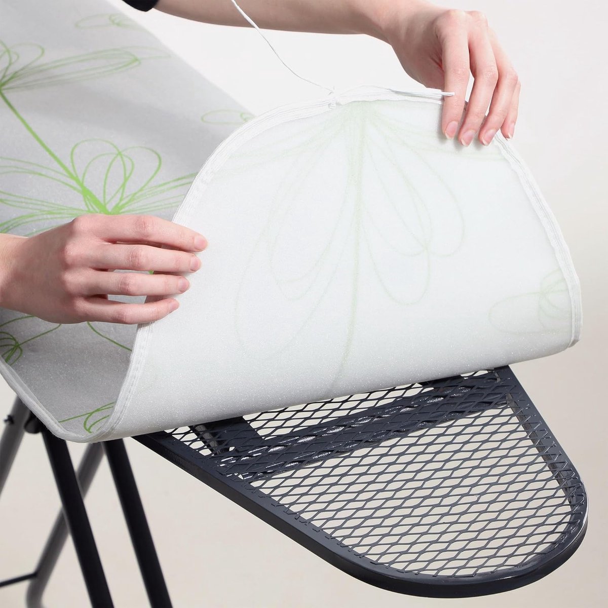 Strijkplankhoes met trekkoord - Praktische strijkhoes - Strijken van kleding - Verstelbaar met stopper - 114 x 34 cm