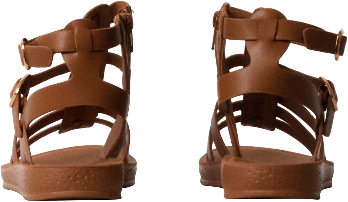 Sandalen om aan te trekken