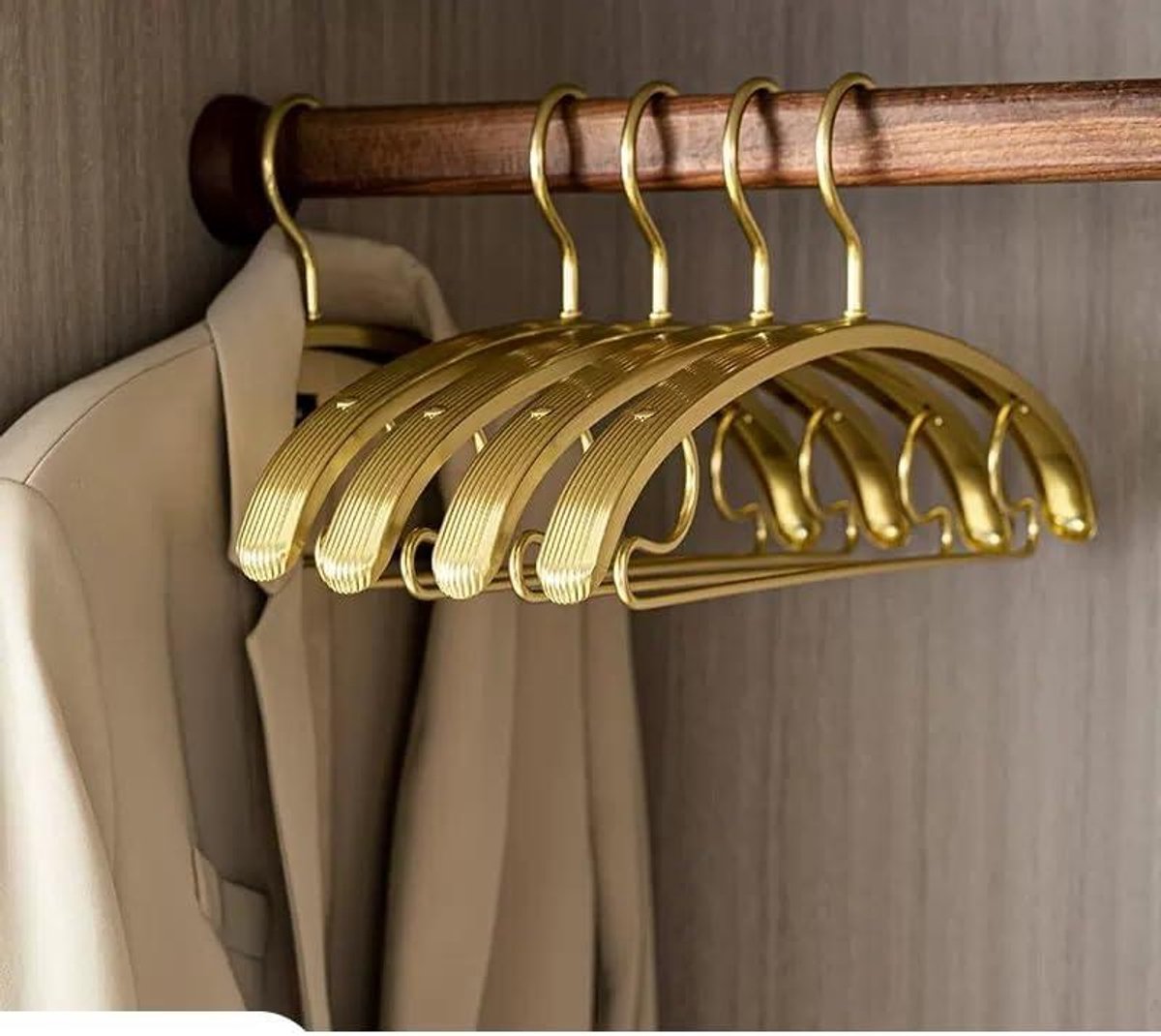 Kleerhangers - Kledinghangers - Kast organiseren - Ruimtebesparend ontwerp - 5 stuks - Goud