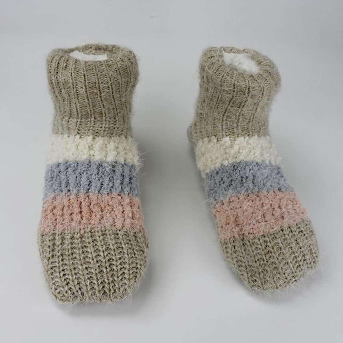 Dames Huissokken - Warme Sokken - Comfort Binnen - Antislip Zolen - One Size - Gekleurd Gestreept