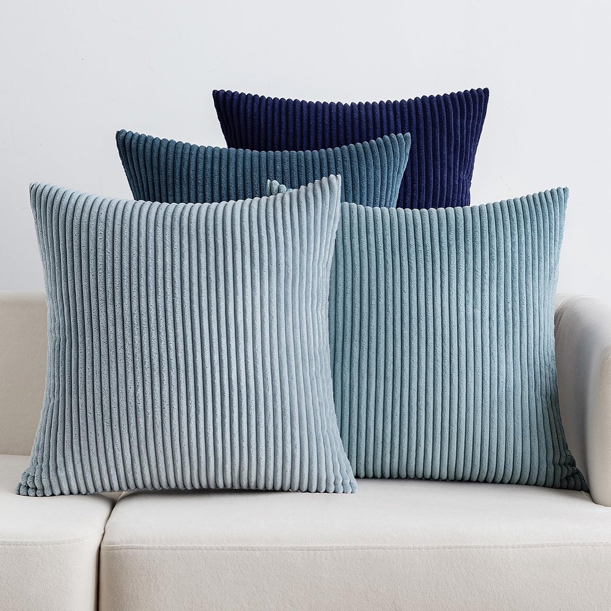 Dailygoods - Innovra - Dailygoody - Kussensloop - Corduroy Kussenslopen - Set van 4 Sierkussens - Donkerblauw - Decoratief Kussen - Zacht voor Woonkamer en Slaapkamer