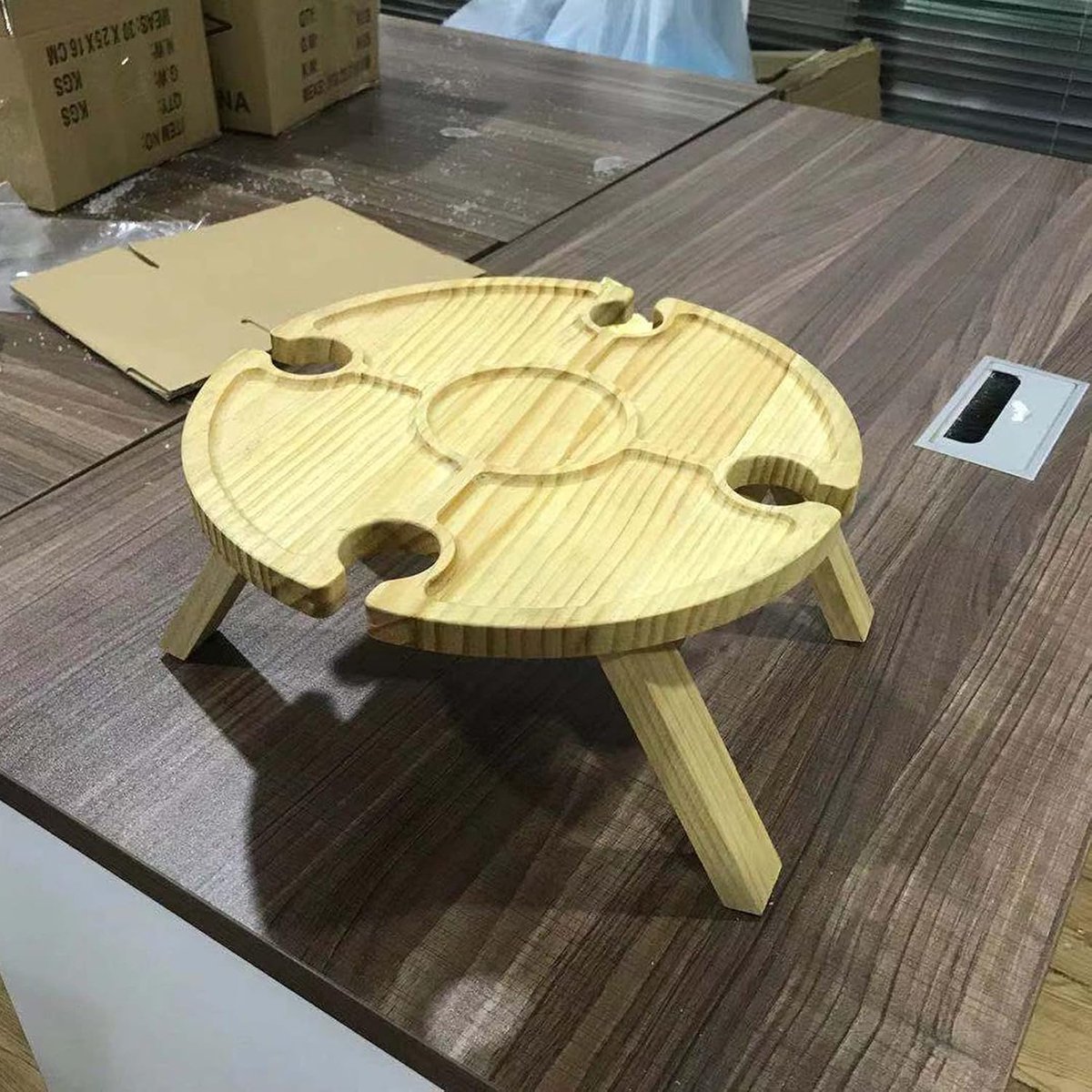 Opvouwbare Tafel - Houten Buitentafel - Picknicken en Kamperen - Met Wijnglas Houder - 30x16CM - Houtkleur — cadeau in Cadeau-ideeën - foto 4