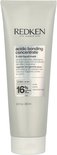 Redken Acidic Bonding Concentrate masque liquide 5 min avec 16% de complexe d'acide citrique.