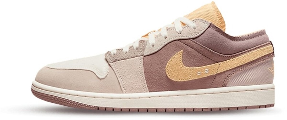 Nike Air Jordan 1 Low SE Craft Inside Out Sneakers Unisex Wit