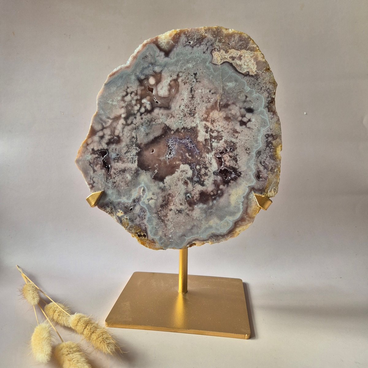 Roze Amethist Schijf op Standaard 4kg | XXL Druzy Crystal Decor & Edelsteen Display