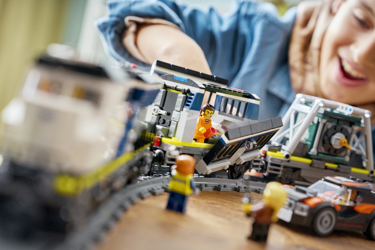 LEGO® City Overval op Politietrein - Speelgoedtreinset - 60508 – foto 6