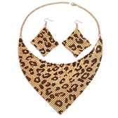 Goudkleurige ketting en oorbellen dames statement sieraden set met luipaardprint – metalen kraag ketting en oorhangers voor dames met dierenprint, retro stijl en opvallend design