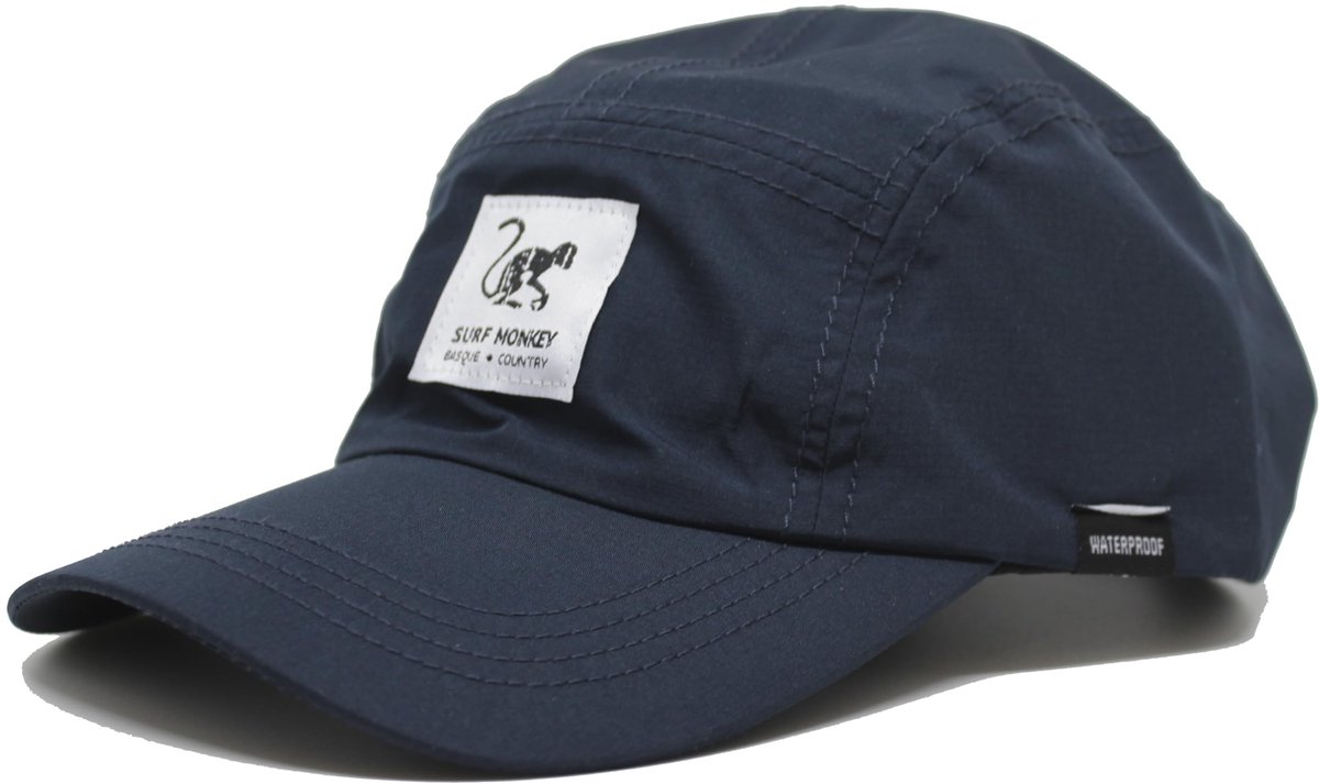 5-panel sportpet - Gerecycled polyester / Waterdicht / Fluorvrije DWR-coating (Marineblauw)