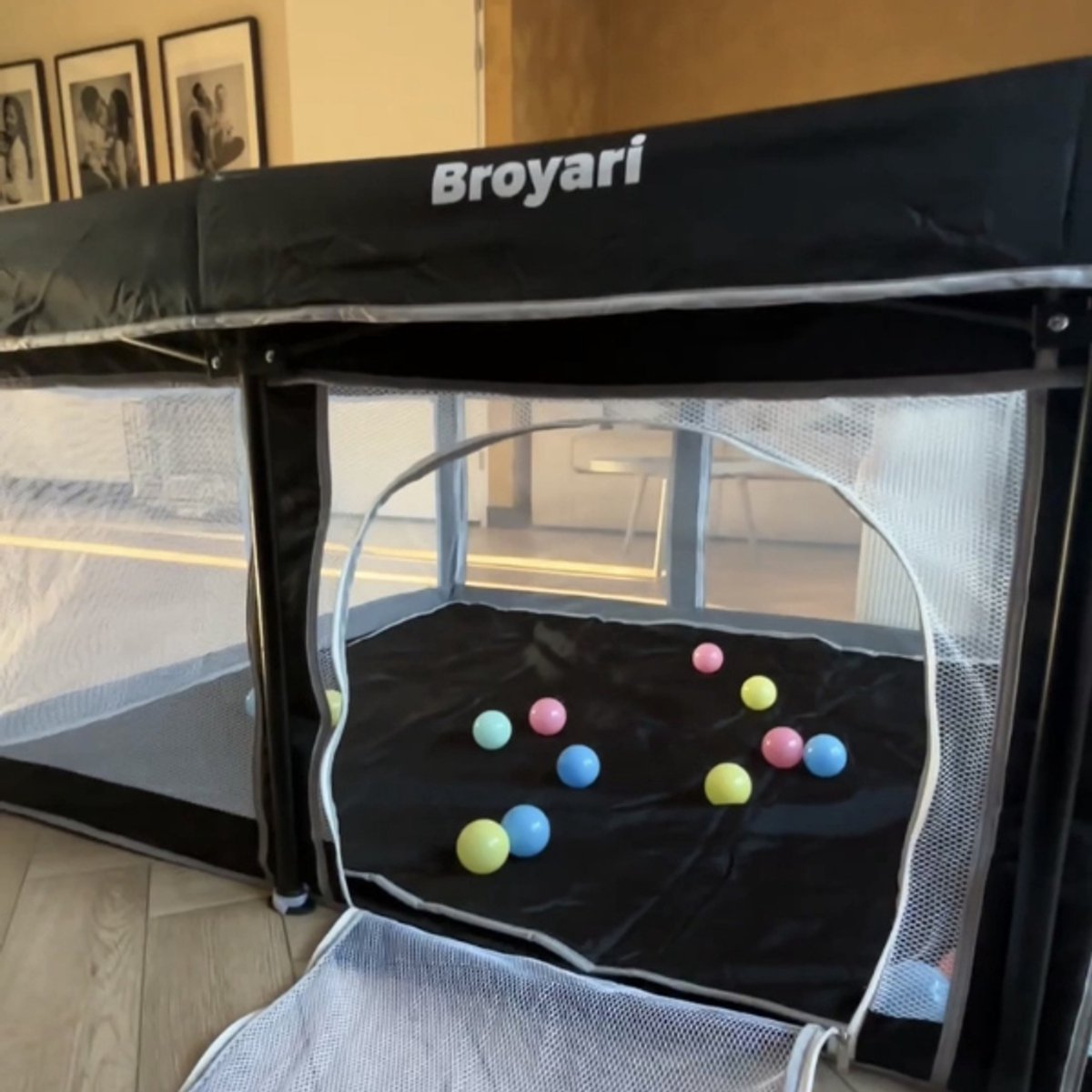 Broyari® Grondbox Baby – Binnen 2 Seconden Inklapbaar – Inclusief Speelmat & 50 Speelballen – Opvouwbare Baby Speelbox – Kinderbox – Playpen – 120x180 cm – Zwart – foto 3