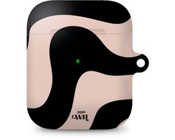 xoxo Wildhearts hoesje geschikt voor Airpods 1/2 - Ride With Me - Ook als telefoonhoesje verkrijgbaar - schokbestendige case geschikt voor Airpod 1 en 2 - koptelefoon case - Beschermhoes met golvende print - golven - zwart / beige