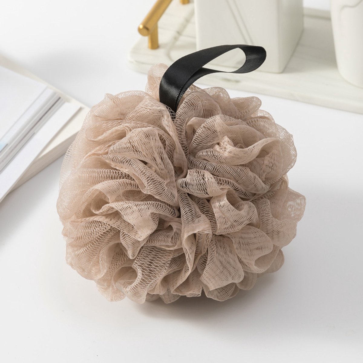 50 g Badspons van gerecycled materiaal, milieuvriendelijke, wasbare loofah van mesh voor mannen/vrouwen, exfoliërende bodyscrubber om de huid te reinigen en te verzachten, zachte douchebal van net (1 stuk), Kaki
