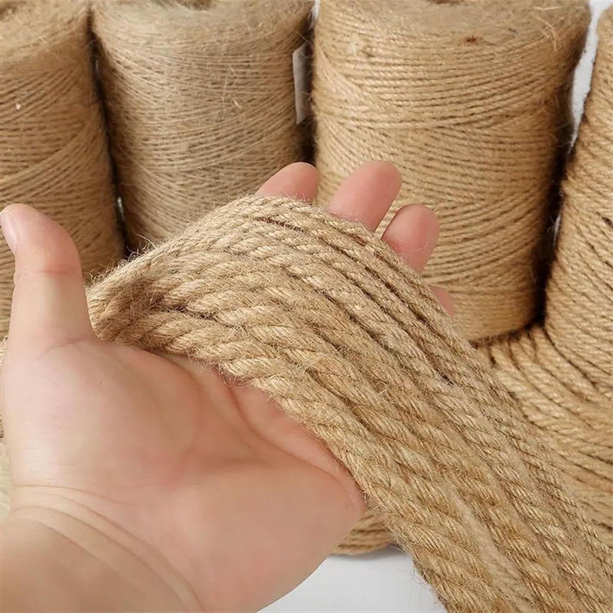 Tuintouw Jute - Ambachtelijk Touw - Tuinieren en Knutselen - Weerbestendig Materiaal - 8 mm 1 Meter - Natuurlijk