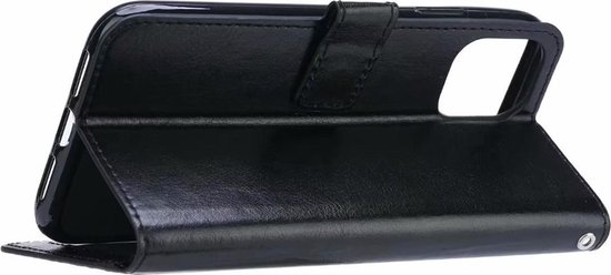 Zijanzicht van een open zwarte bookcase met klep, geschikt voor de Apple iPhone 11.