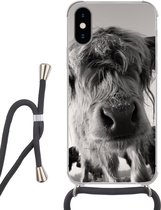 Telefoonhoesje Geschikt voor iPhone XS - Schotse Hooglander - Zwart - Wit - Dieren - Siliconen - Crossbody - Backcover met Koord - Telefoonhoesje met koord - Hoesje met touw