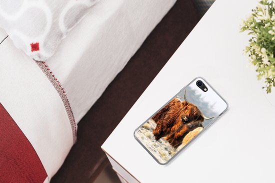 Coque iPhone SE 2020 - Highlanders écossais - Neige - Forêt - Coque de téléphone en Siliconen