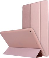 Mobigear Tablethoes geschikt voor Apple iPad 8 (2020) Hoes | Mobigear Tri-Fold Gel Bookcase - Roségoud