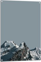 Tuinposter – Bergen - Bergtop - Sneeuw - 70x105 cm Foto op Tuinposter (wanddecoratie voor buiten en binnen)