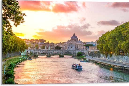 Dibond - Tiber Rivier naar Kathedraal in Rome - 75x50 cm Foto op Aluminium (Met Ophangsysteem)