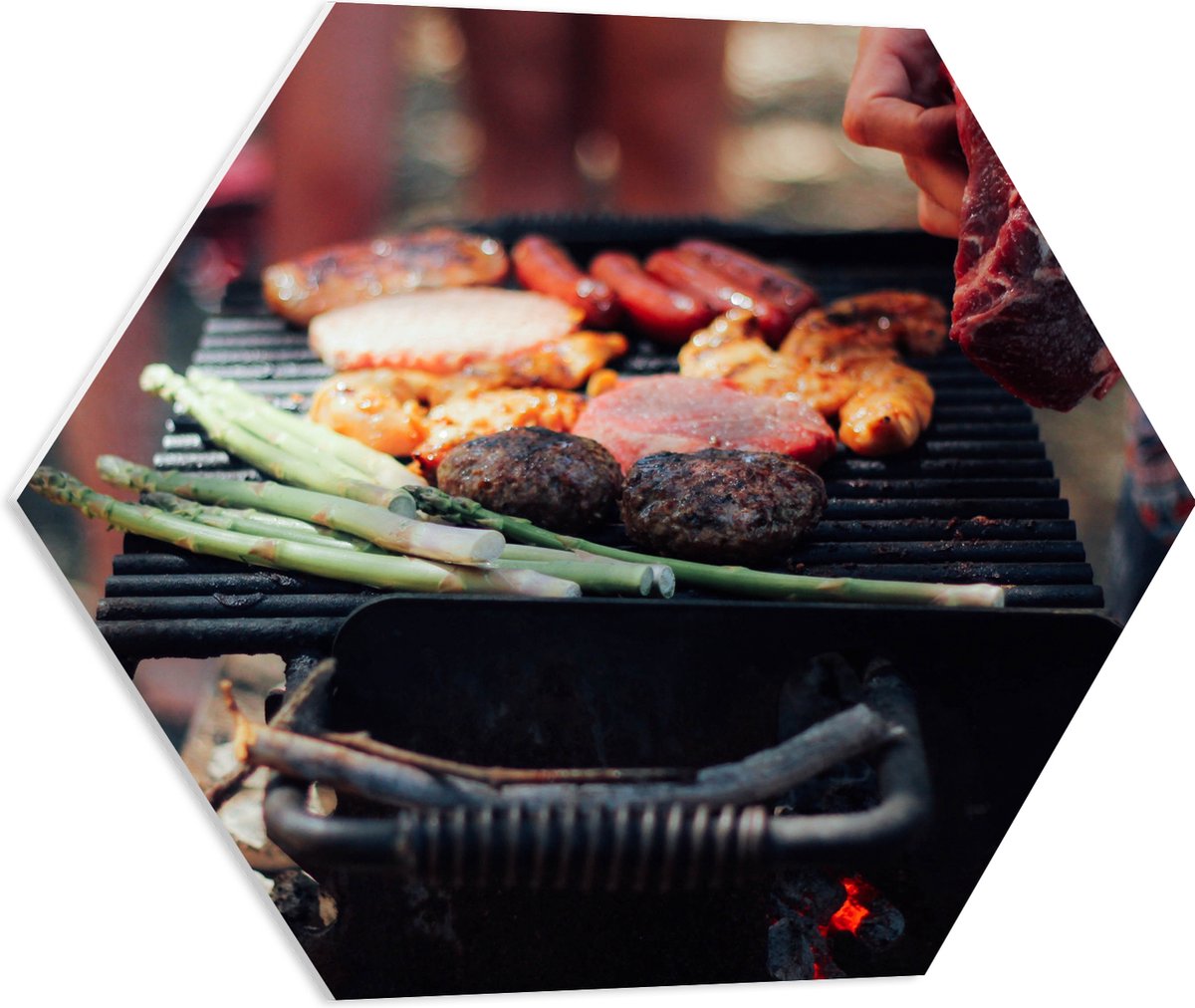 PVC Schuimplaat Hexagon - Barbecue - Vlees - Groenten - Kolen - Natuur - 60x52.2 cm Foto o