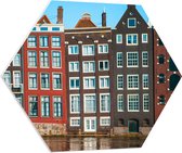 PVC Schuimplaat Hexagon - Traditionele Grachtenpanden van Amsterdam in Verschillende Kleuren - 80x69.6 cm Foto op Hexagon (Met Ophangsysteem)
