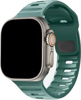 Outdoor Siliconen Sport Band - Groen - Geschikt voor iWatch 42mm - 44mm - 45mm - 49mm - Waterproof heavy duty silicone smartwatchband - Voor Apple Watch Series Ultra 9 8 7 6 5 4 3 2 1 SE grote modellen