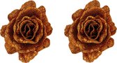 2x stuks decoratie bloemen roos koper glitter op clip 10 cm - Decoratiebloemen/kerstboomversiering/kerstversiering