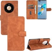 Voor Huawei Mate 40 Pro Effen Kleur Huidgevoel Magnetische Gesp Horizontale Flip Kalftextuur PU Lederen Case met Houder & Kaartsleuven & Portemonnee (Bruin)