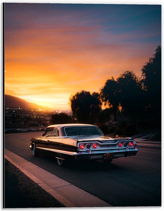 Dibond - Bruine Old Timer Auto - 30x40cm Foto op Aluminium (Met Ophangsysteem)