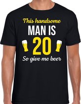 Verjaardag cadeau t-shirt 20 jaar - this handsome man is 20 give beer zwart voor heren M