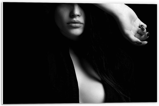 Forex - Halfnaakte Vrouw (zwart/wit) - 60x40cm Foto op Forex