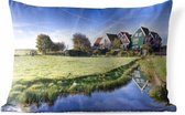 Buitenkussens - Tuin - Nederlands landschap met typisch Hollandse huizen - 50x30 cm