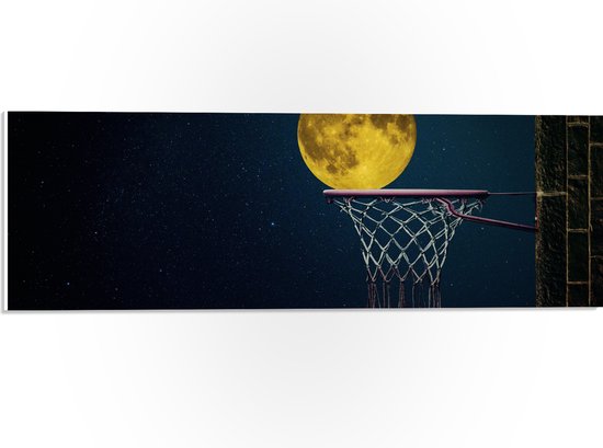 PVC Schuimplaat - Maan met Gele Gloed in Basketbal Net - 60x20 cm Foto op PVC Schuimplaat (Met Ophangsysteem)