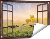 Gards Tuinposter Doorkijk Koeien in de Wei tijdens Zonsopgang - 60x40 cm - Tuindoek - Tuindecoratie - Wanddecoratie buiten - Tuinschilderij