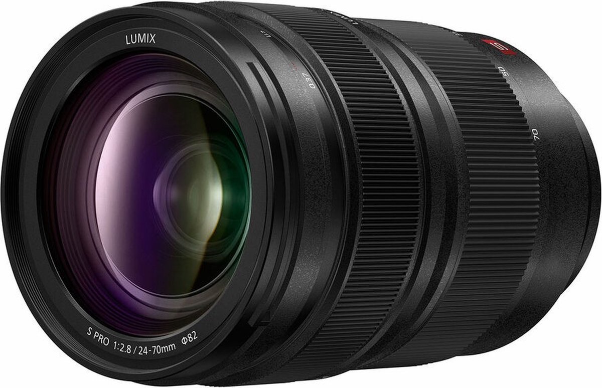 Panasonic Lumix S Pro 24-70 mm f/2.8