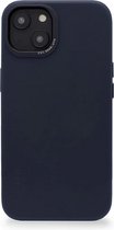 DECODED Back Cover - iPhone 14 Plus - Hoogwaardig Europees Leer - Hoesje met Metalen Knoppen - Magnetische Technologie van Apple - Donker Blauw