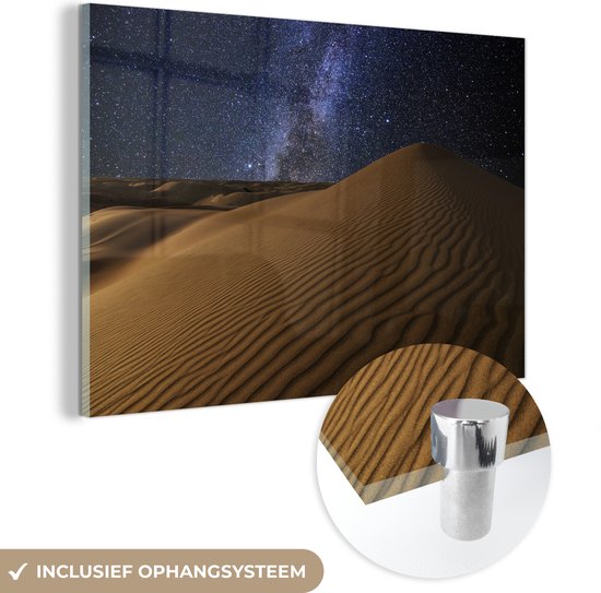 MuchoWow® Glasschilderij 90x60 cm - Schilderij acrylglas - Sterren boven de Sahara Woestijn - Foto op glas - Schilderijen