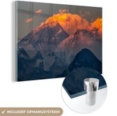 MuchoWow® Glasschilderij 30x20 cm - Schilderij acrylglas - Ondergaande zon Mount Everest in Nepal. - Foto op glas - Schilderijen